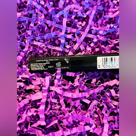 Illamasqua Loaded Lip Polish in Glaze - Picture 8 of 8